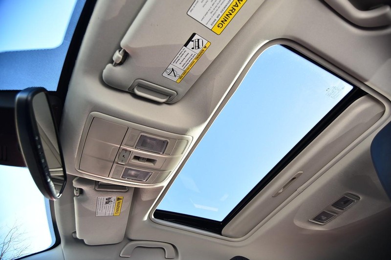 Mazda CX-5 Vehicle Full-screen Gallery Image 24