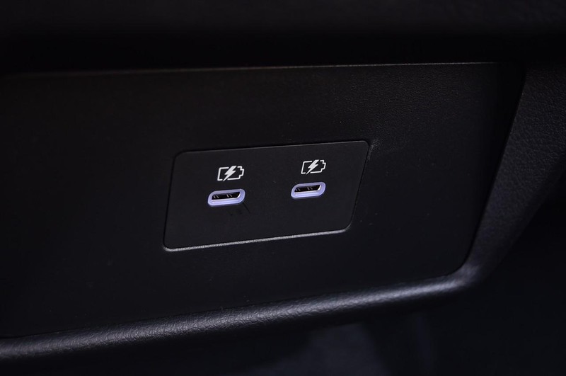 Nissan Rogue Vehicle Image 23