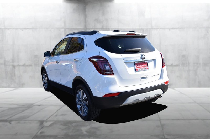 Buick Encore Vehicle Full-screen Gallery Image 07