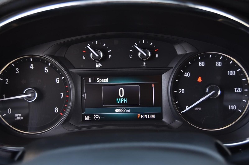 Buick Encore Vehicle Full-screen Gallery Image 11