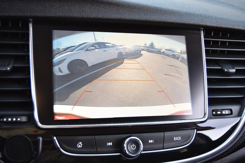 Buick Encore Vehicle Full-screen Gallery Image 12