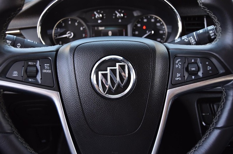 Buick Encore Vehicle Full-screen Gallery Image 16