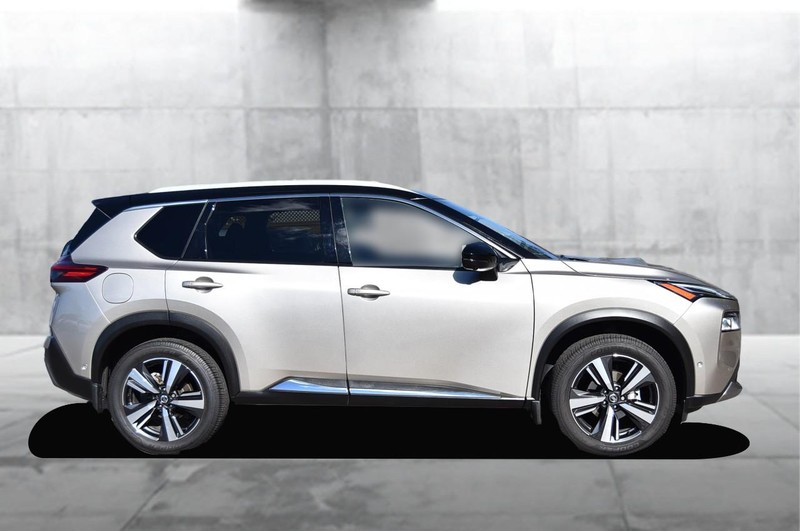 Nissan Rogue Vehicle Image 05