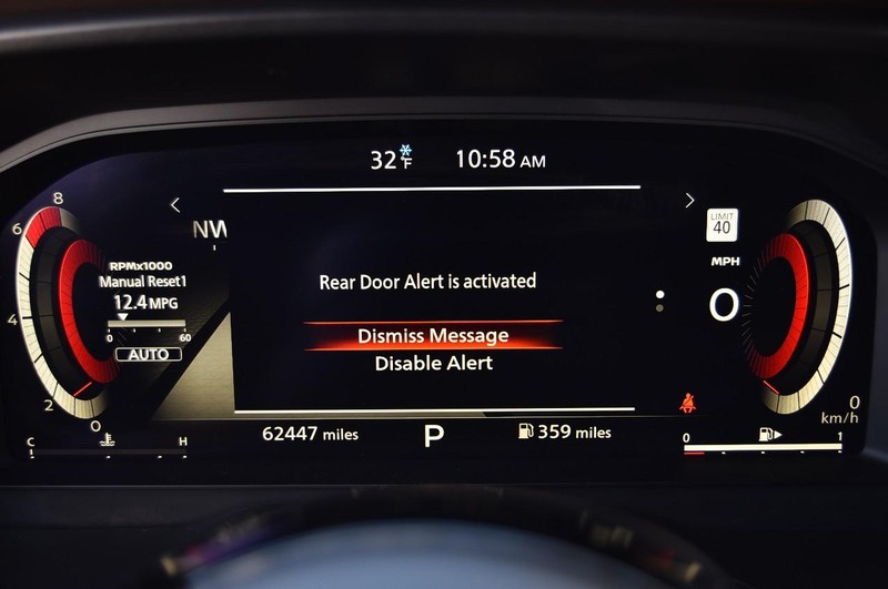 Nissan Rogue Vehicle Image 13