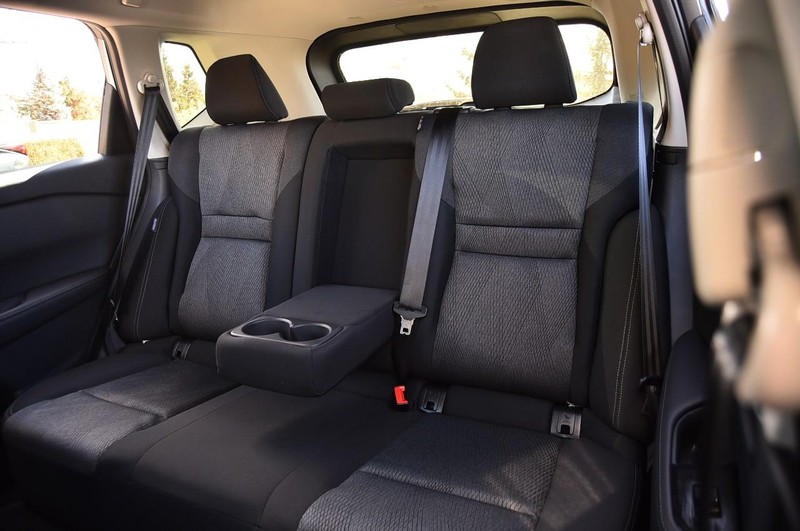 Nissan Rogue Vehicle Full-screen Gallery Image 21