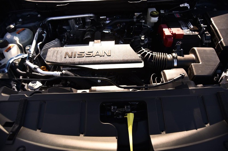 Nissan Rogue Vehicle Full-screen Gallery Image 26