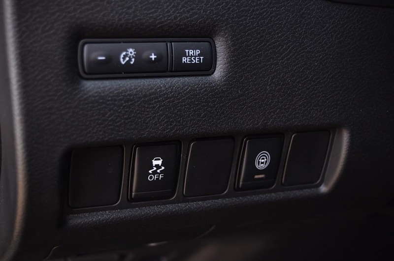 Nissan Murano Vehicle Image 12