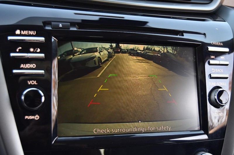 Nissan Murano Vehicle Image 14