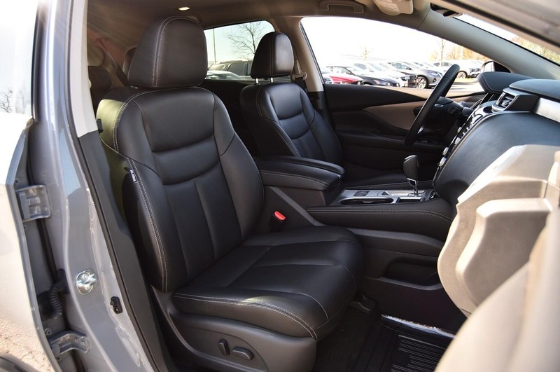 Nissan Murano Vehicle Image 21
