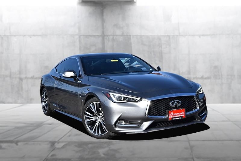 INFINITI Q60 Vehicle Full-screen Gallery Image 02