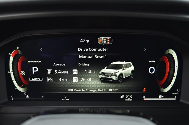 Nissan Rogue Vehicle Image 13