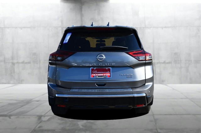 Nissan Rogue Vehicle Image 06