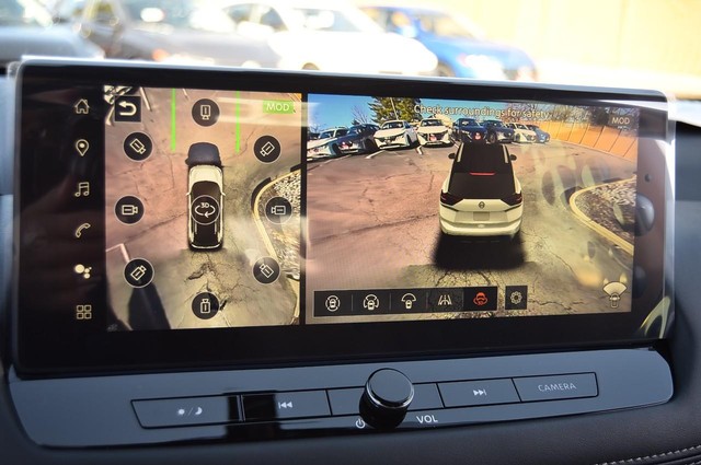 Nissan Rogue Vehicle Image 19