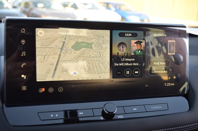 Nissan Rogue Vehicle Image 20