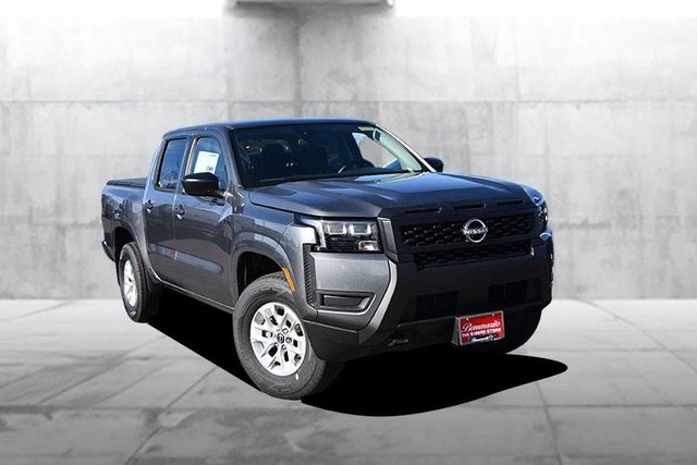 Nissan Frontier Vehicle Image 02