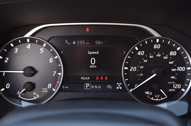 Nissan Frontier Vehicle Image 12