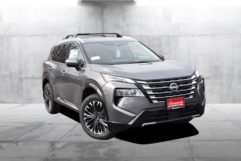 Nissan Rogue Vehicle Full-screen Gallery Image 2