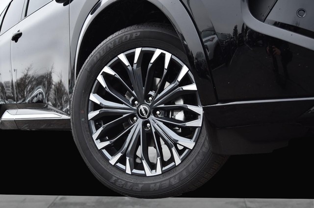 Nissan Rogue Vehicle Image 03