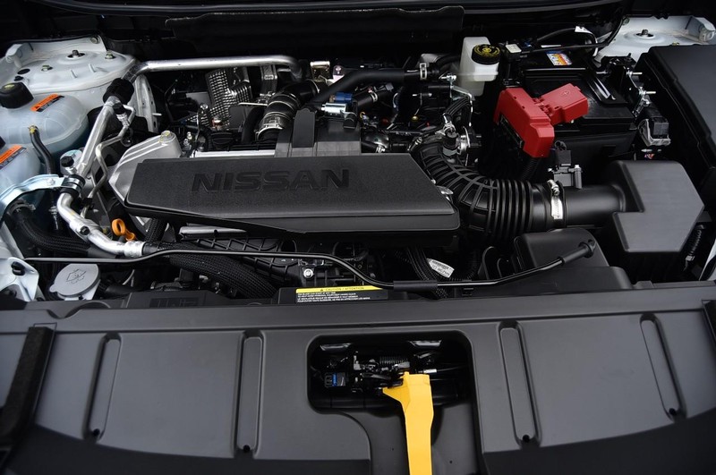 Nissan Rogue Vehicle Full-screen Gallery Image 31