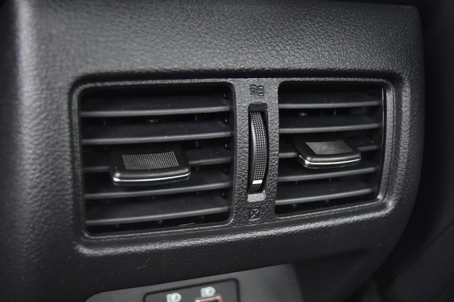 Nissan Altima Vehicle Image 26