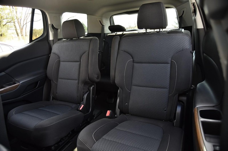 GMC Acadia Vehicle Full-screen Gallery Image 21