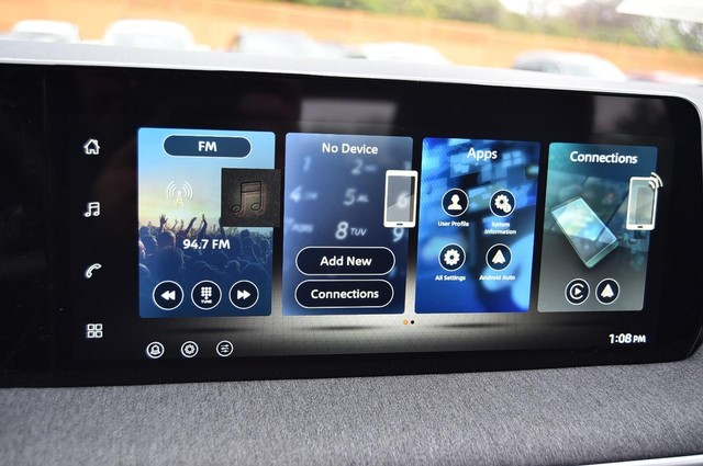 Nissan Kicks Vehicle Image 14