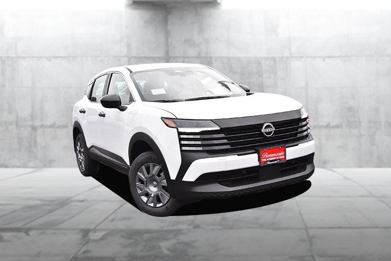 Nissan Kicks Vehicle Full-screen Gallery Image 2