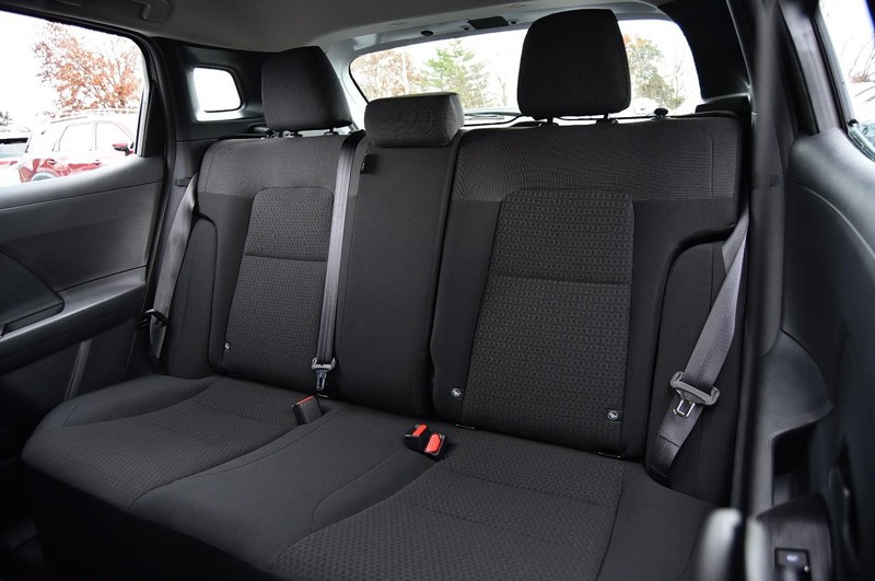 Nissan Kicks Vehicle Full-screen Gallery Image 23