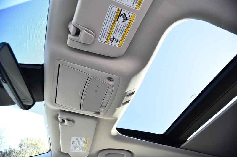 Nissan Murano Vehicle Full-screen Gallery Image 26