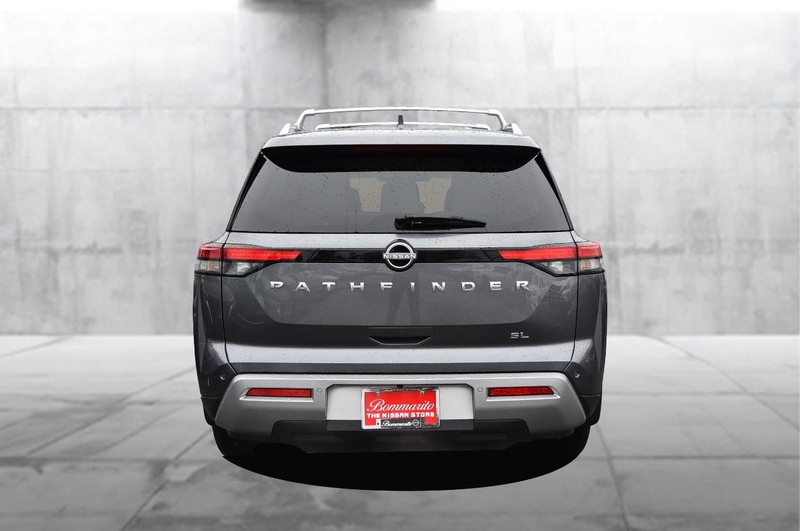 Nissan Pathfinder Vehicle Image 06