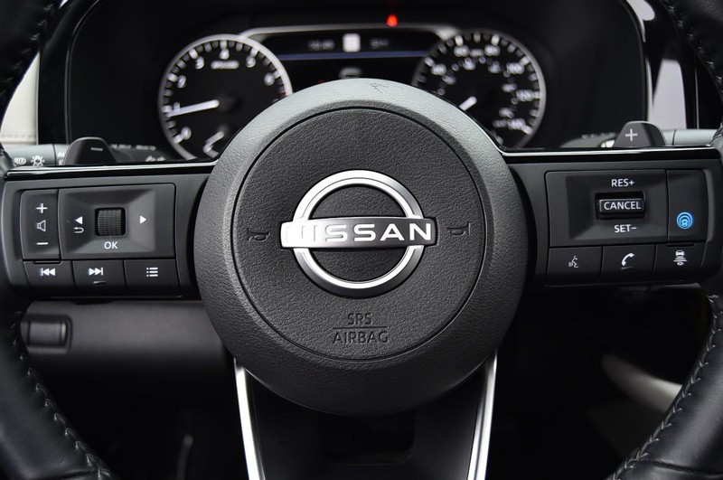 Nissan Pathfinder Vehicle Image 22