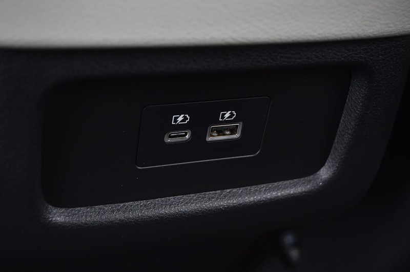 Nissan Pathfinder Vehicle Image 27