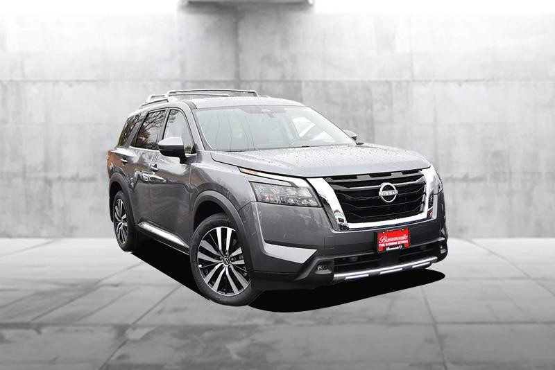 Nissan Pathfinder Vehicle Full-screen Gallery Image 2