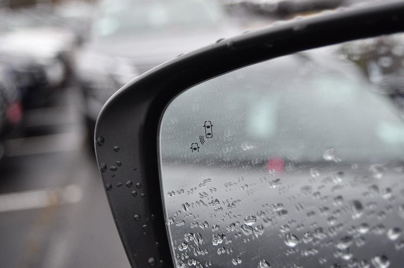 Nissan Frontier Vehicle Image 13