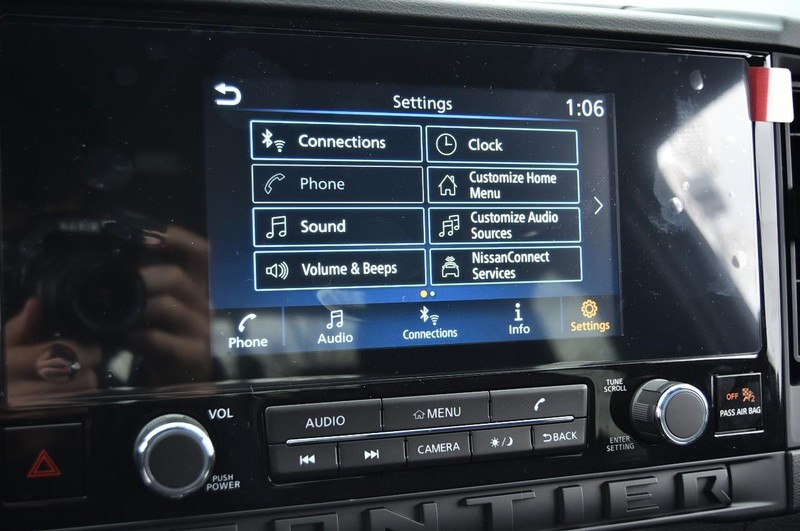 Nissan Frontier Vehicle Image 18