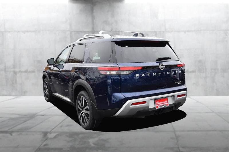 Nissan Pathfinder Vehicle Image 07