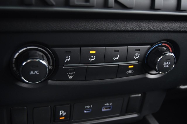 Nissan Frontier Vehicle Image 19