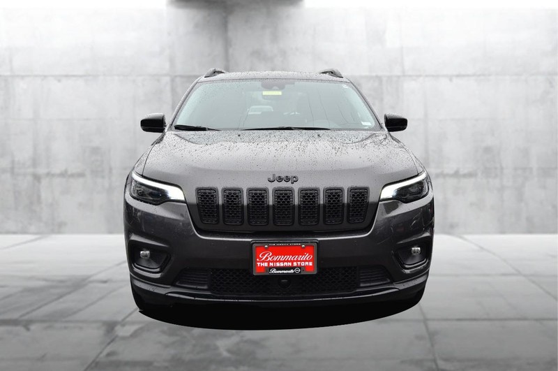Jeep Cherokee Vehicle Full-screen Gallery Image 04