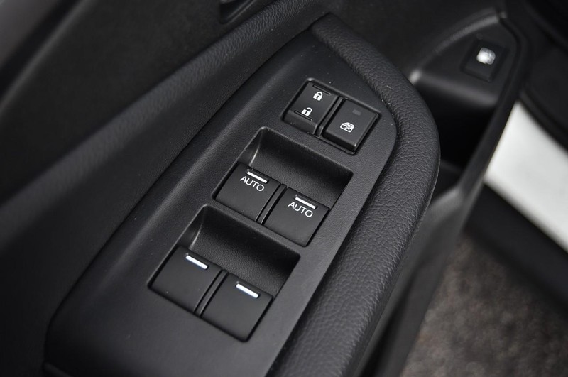 Honda Passport Vehicle Full-screen Gallery Image 08