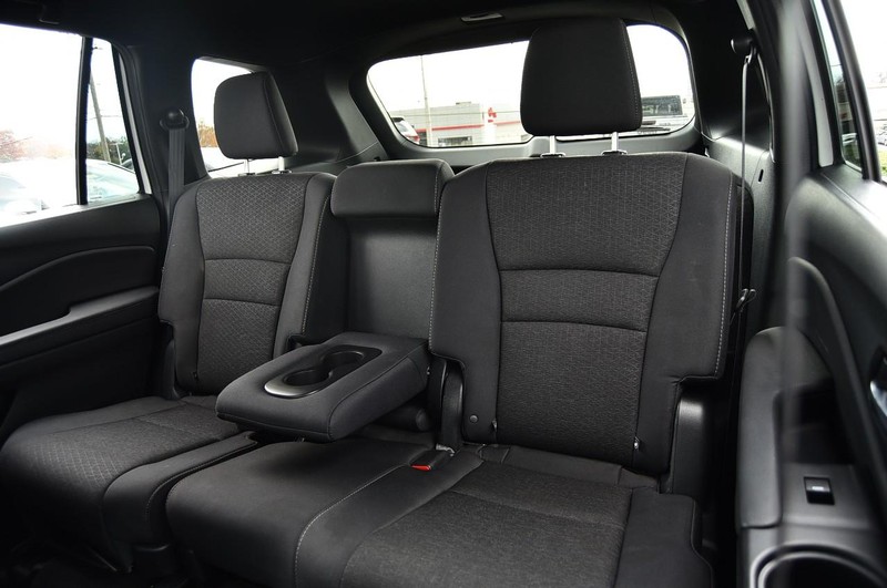 Honda Passport Vehicle Full-screen Gallery Image 22