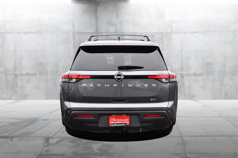 Nissan Pathfinder Vehicle Image 06
