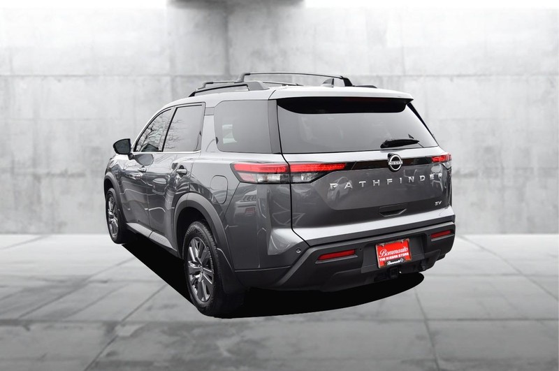 Nissan Pathfinder Vehicle Image 07