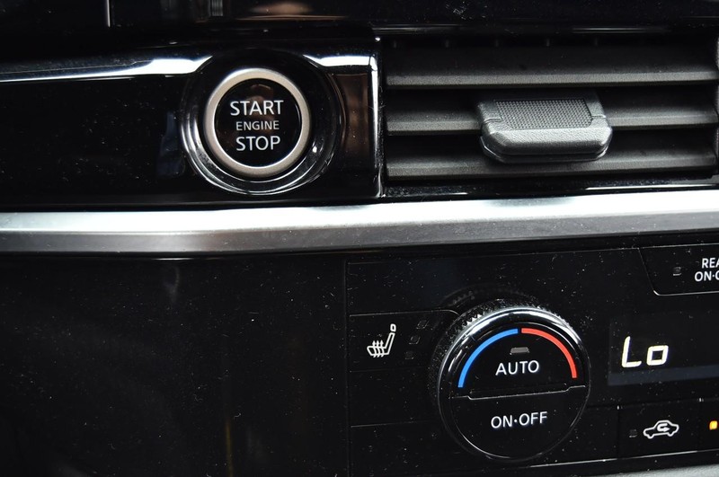 Nissan Pathfinder Vehicle Image 15