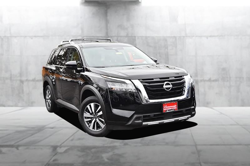 Nissan Pathfinder Vehicle Full-screen Gallery Image 2