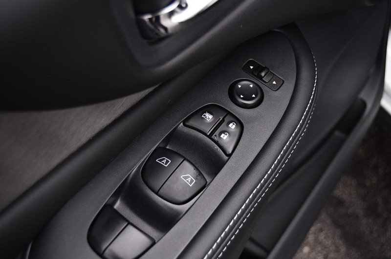 Nissan Murano Vehicle Image 09