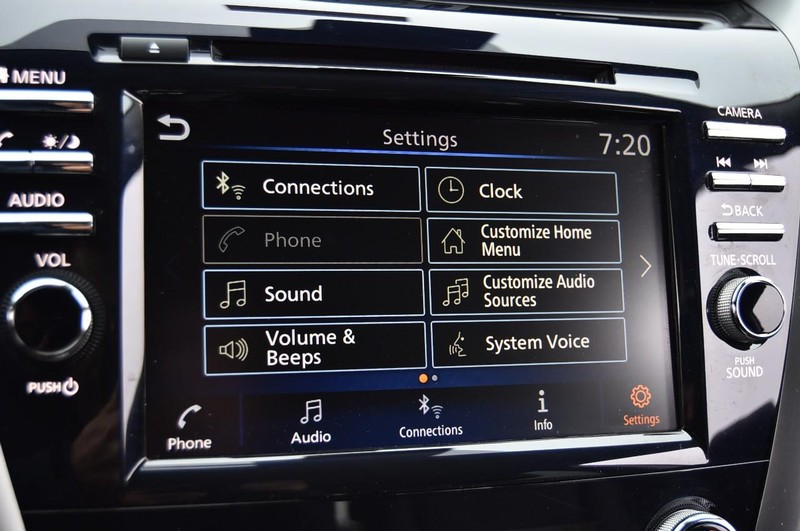 Nissan Murano Vehicle Image 15