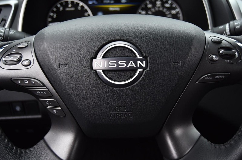 Nissan Murano Vehicle Image 19