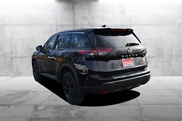 Nissan Rogue Vehicle Image 07