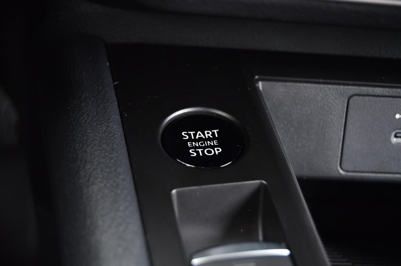 Nissan Kicks Vehicle Image 18