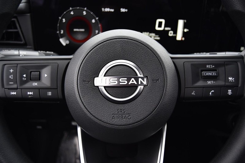 Nissan Kicks Vehicle Image 20